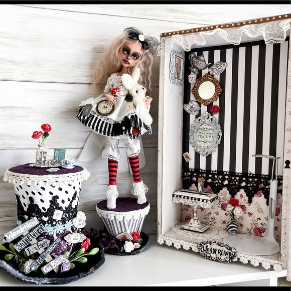 SOLD - Picture 3 of 14